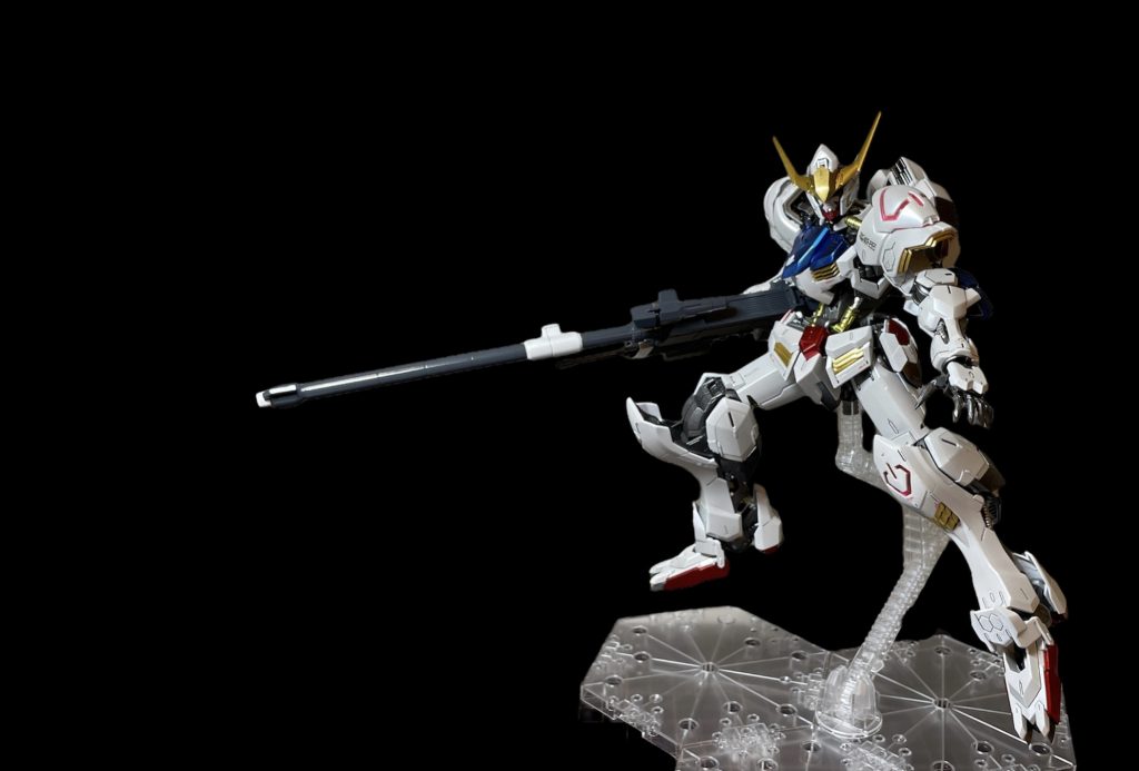 滑腔砲のポージングは、YouTuberの方を参考にさせていただきました。滑腔砲持たせるの大変でした…30分は格闘してました…