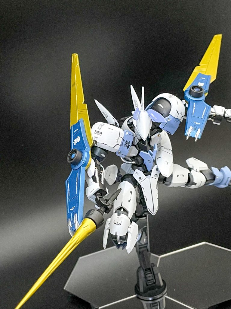 ヴァルキュリアレイピア合わせ目けしとシャープ化を施しています。斜めに構えられる手首と平手がうれしいですね。