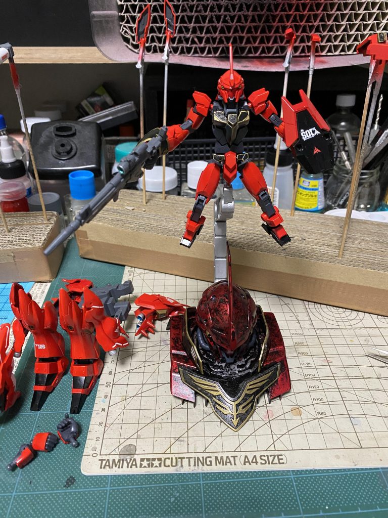 最終組み立て!コアシナンジュ本体へのアーマ組み付けは気を使います。(あと外すことないような気がしますが。)