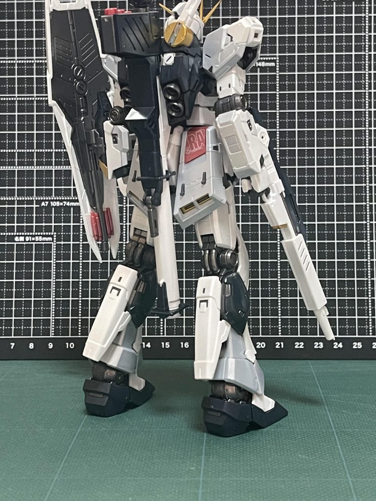 RG νガンダム–3枚目/制作者:でじ
