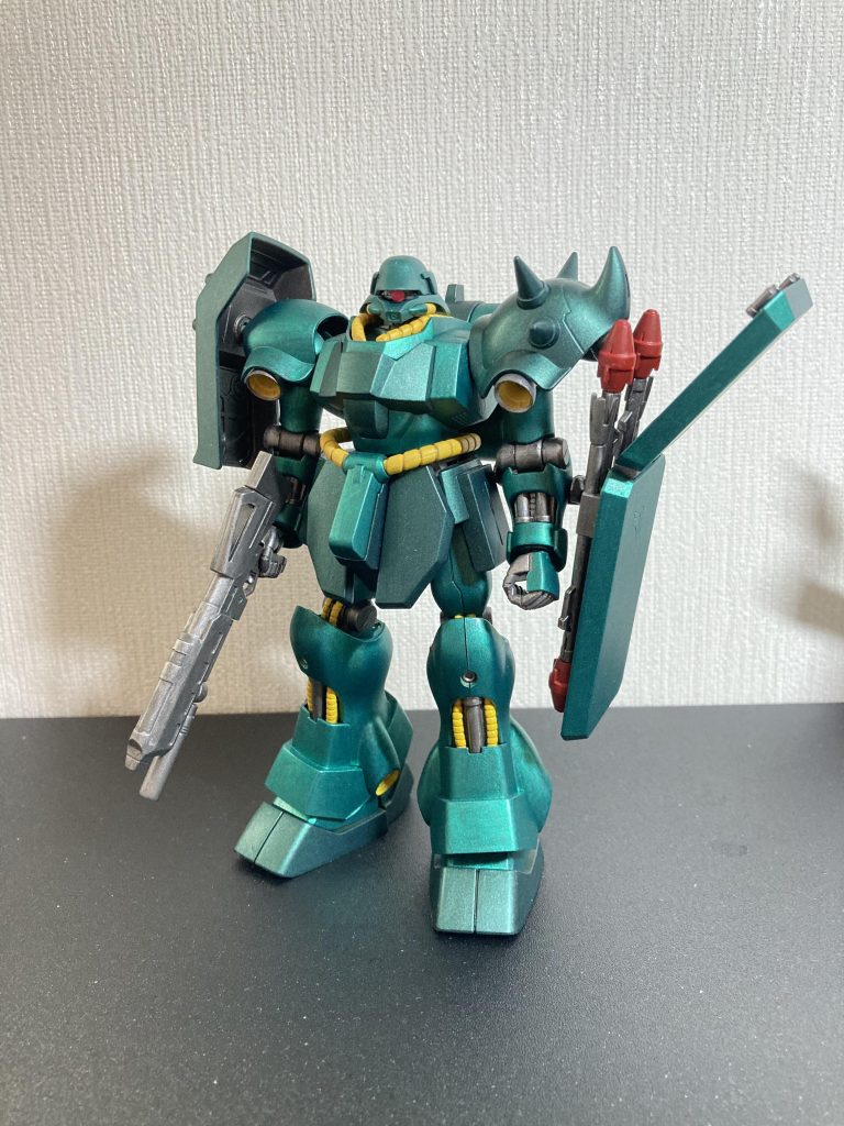 HGギラドーガ（メタリック塗装）–2枚目/制作者：@nonbirigan