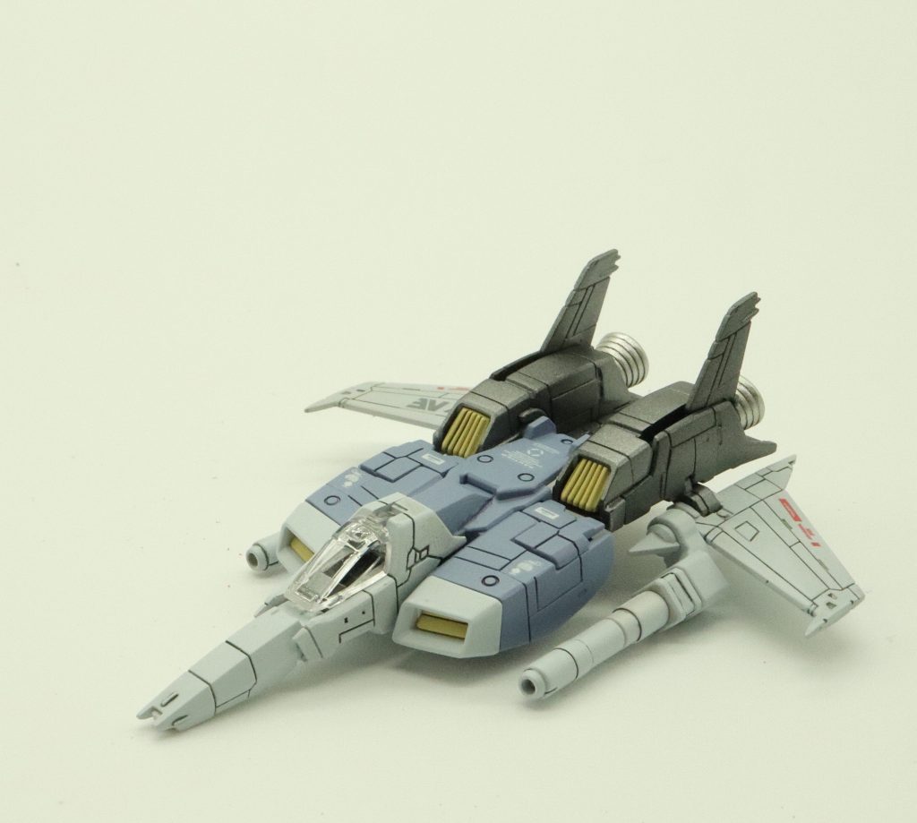 コアファイター。ビームサーベル部、エナメル割れしたので補修→塗りなおししています。