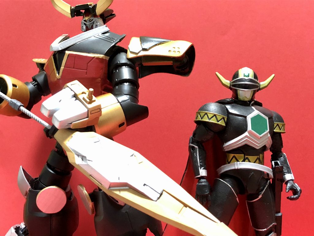 パワレン版ですがブルブラックのフィギュアと