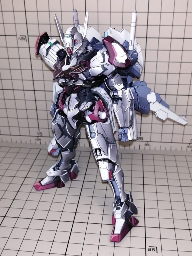 とても組み易いキットですが、とにかく組み替えギミックが多いので、制作〜塗装〜撮影までナカナカ高カロリーなキットでした。