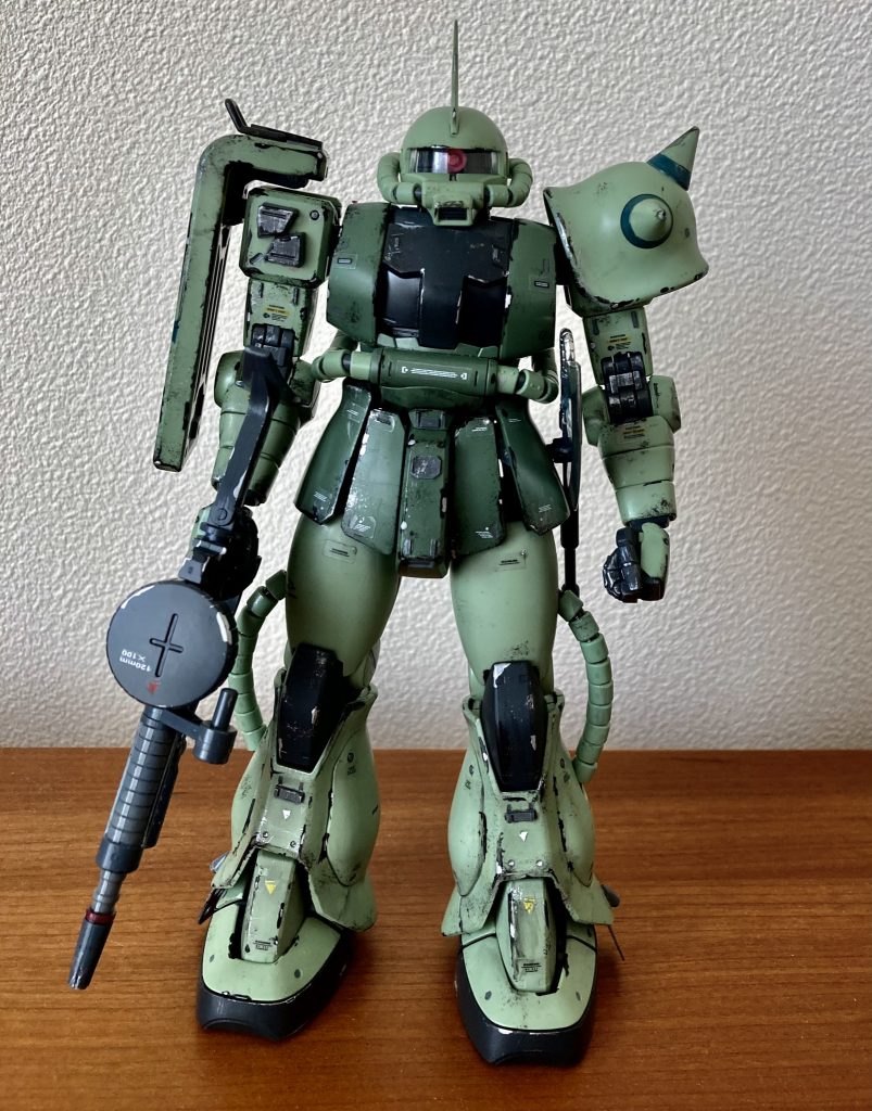 プラ板､ジャンクパーツでディティールアップ､部分塗装､ウェザリング施しています。なんか傾いたポージングなのはご愛嬌 