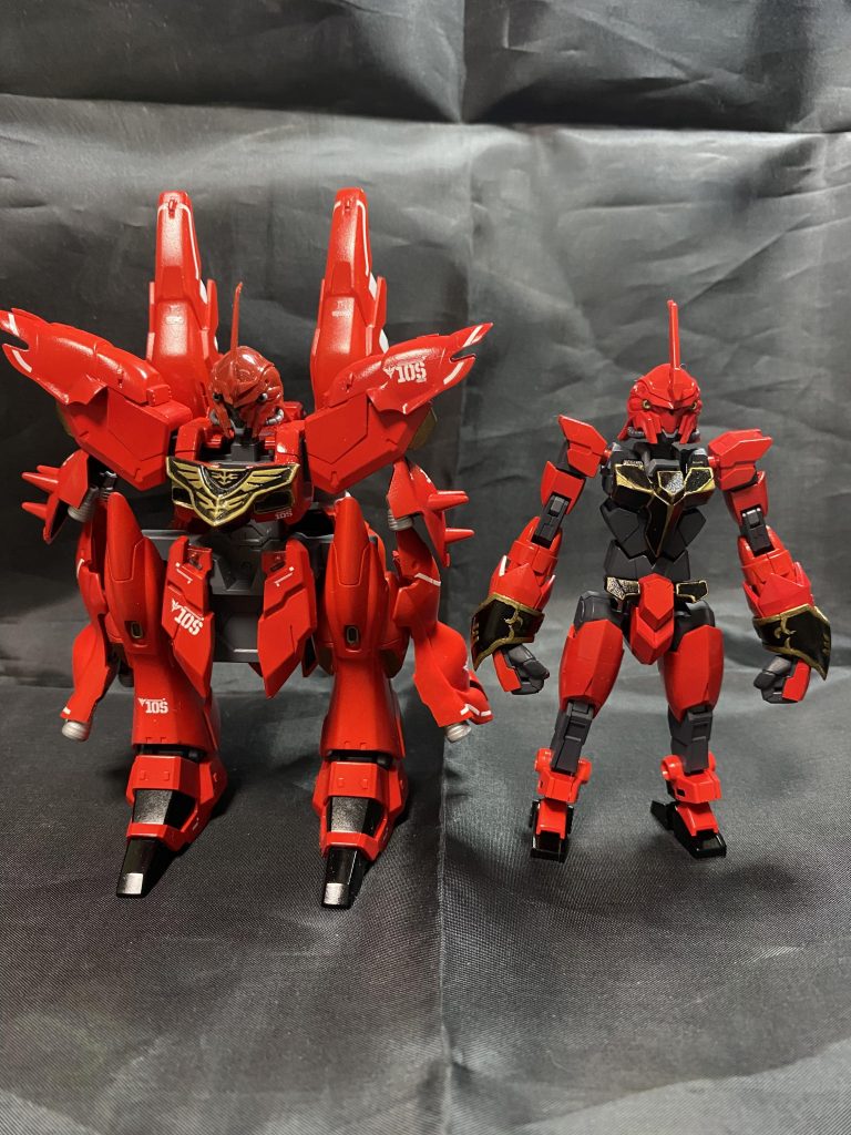 コアシナンジュとシナンジュの聖衣！シナンジュ聖衣の方のヘッドはダクザ大佐にやられたヘッドです。