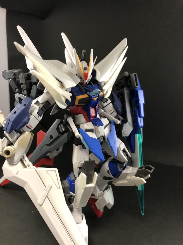 スタビライザーのおかげでスタンドなしでも浮いてるっぽくできます。