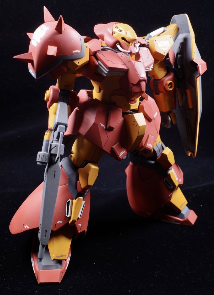 ビームライフル、シールド類はそのままです。