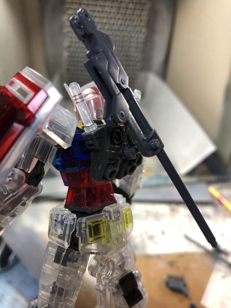 以前アップしたクリアカラーverで武器のマウント方法の検討