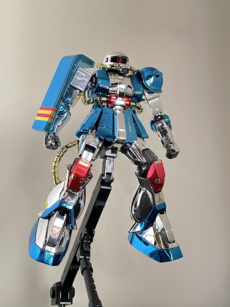 胸のダクト部塗り忘れてますね、、今度黄色に塗ります Hobbyは払い下げ時には武装解除されている設定なのでスパイクは外しました。