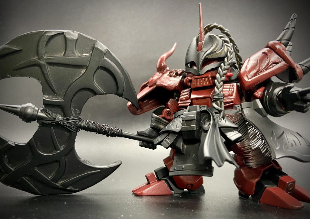 赤メインで行くのは良しとして、サブのカラーを金か黒かはどちらでいくかは地獄のように悩みましたが、いいバランスにまとまってくれたと思います^ ^