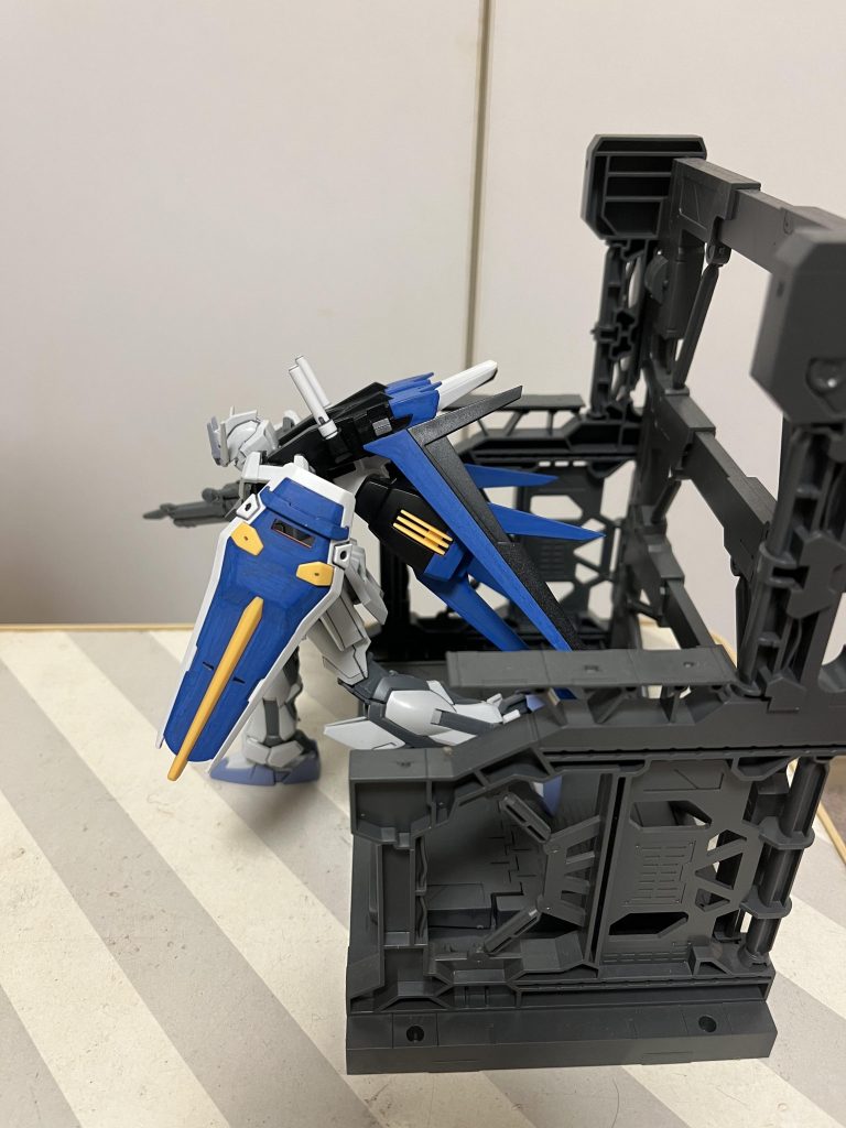 アークエンジェルのカタパルトの演出は最高でしたが、オーブ戦とかで歩きながら発進するストライクとかも見てみたかったですねー