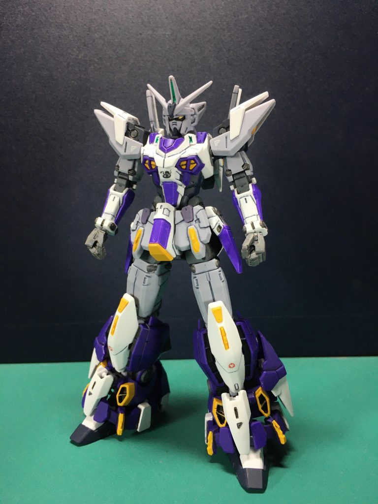 余剰パーツを活かして頭部やバックパック、肩などを通常ジェミナスに近い容姿に出来ます。この状態から別売りオプションを盛っても楽しそうですね。