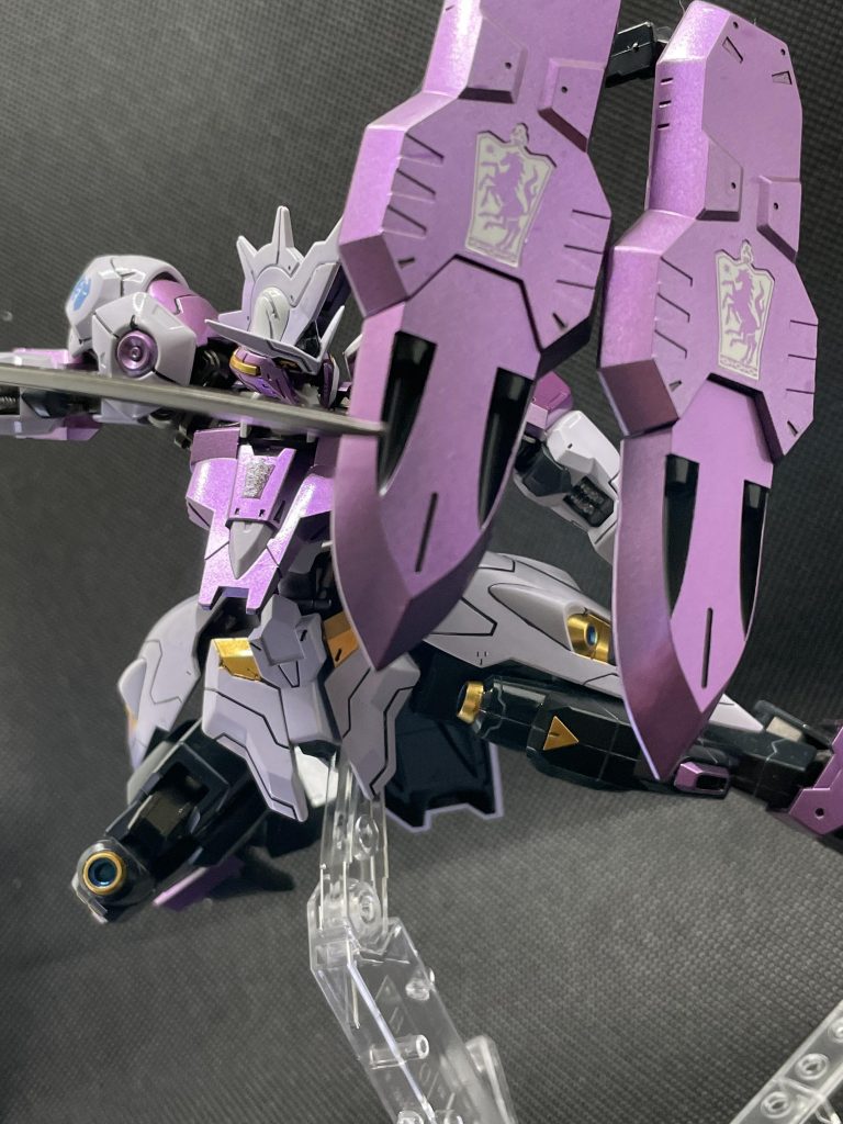 HG ガンダムキマリスヴィダール 光沢全塗装–4枚目/制作者:Takana