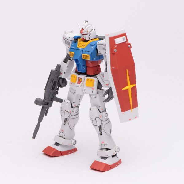 記念すべき第1作はHG 1/144 RX-78-02 ガンダム(GUNDAM THE ORIGIN版)