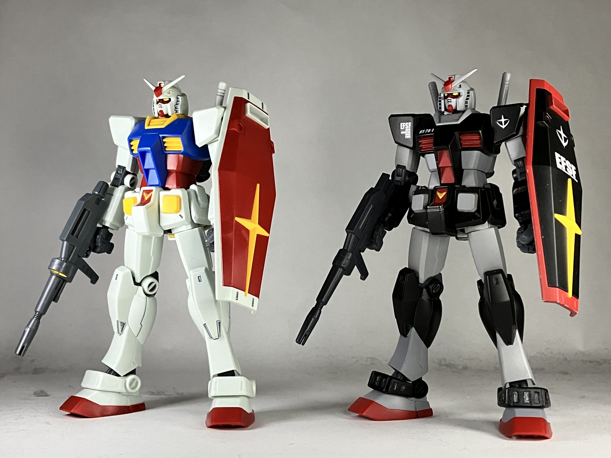 新版 HGUC RX-78-2 ガンダム（プロトタイプカラーVer.)塗装済完成品 