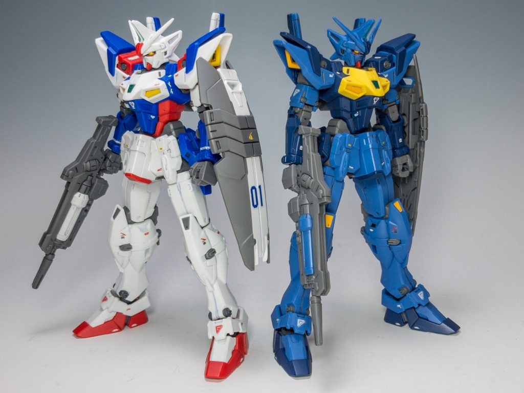 最後はジェミナス01と並べて。同型機で並べると絵になりますね!今回は部分塗装もサクッとファレホ筆塗りでやっています。当面はお気軽作成で積みプラ消化に励みたいと思います。