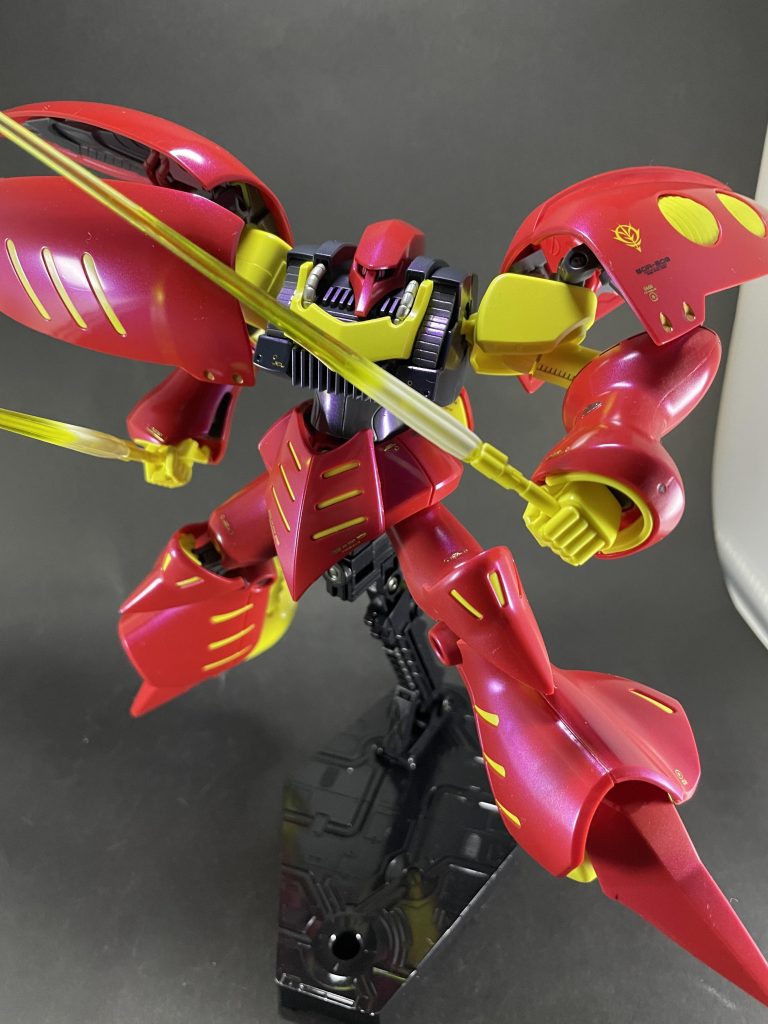 ビームサーベルは根本を白色で塗装♪