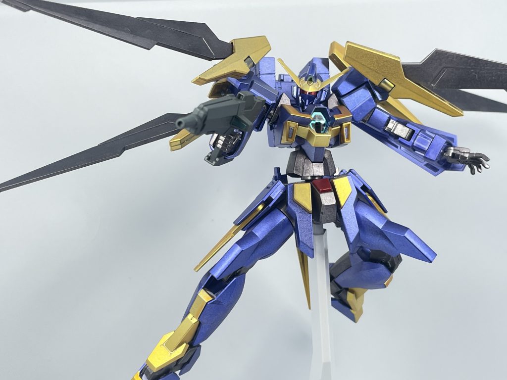 ファルゲンのライフルはそこまで長くないからAGE-1のドッズライフルから