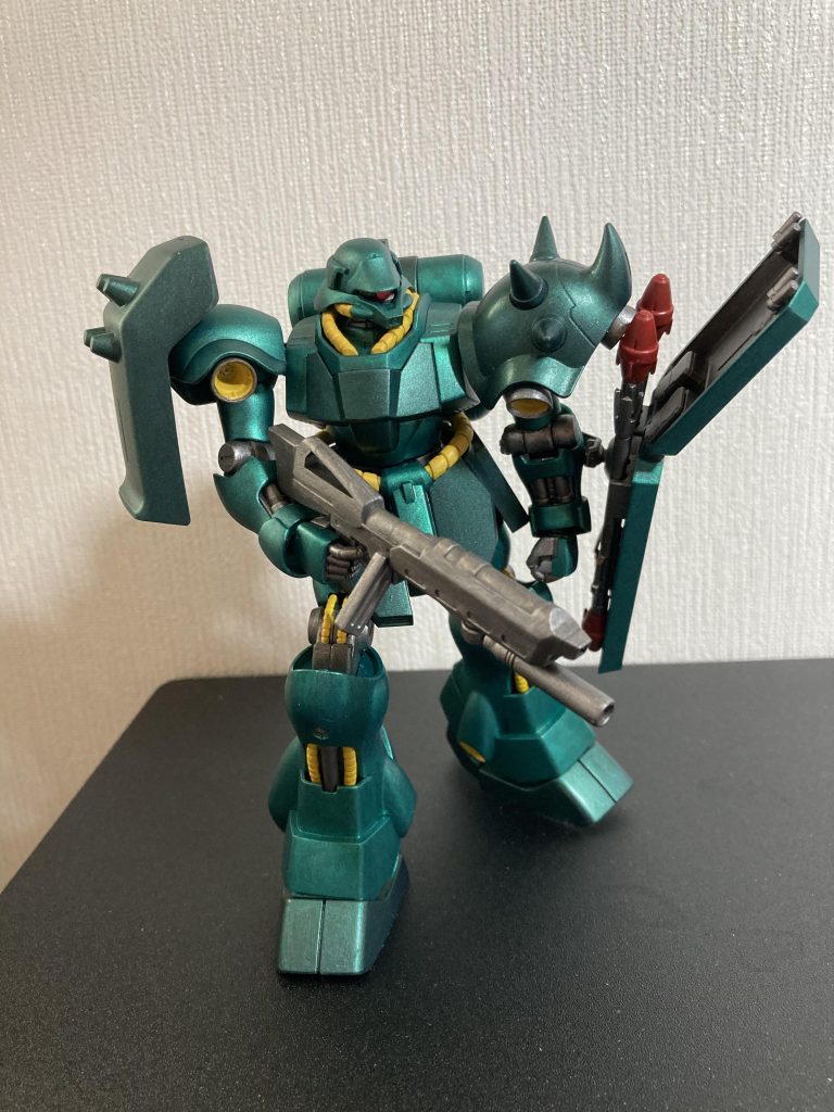 HGギラドーガ（メタリック塗装）–3枚目/制作者：@nonbirigan