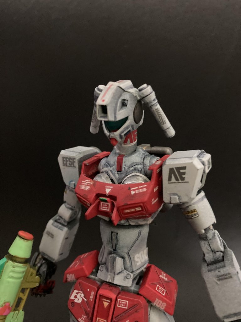 頭部に「ツインテール型」にビームサーベル2本を装着、スポーティな可愛さを目指してます😁