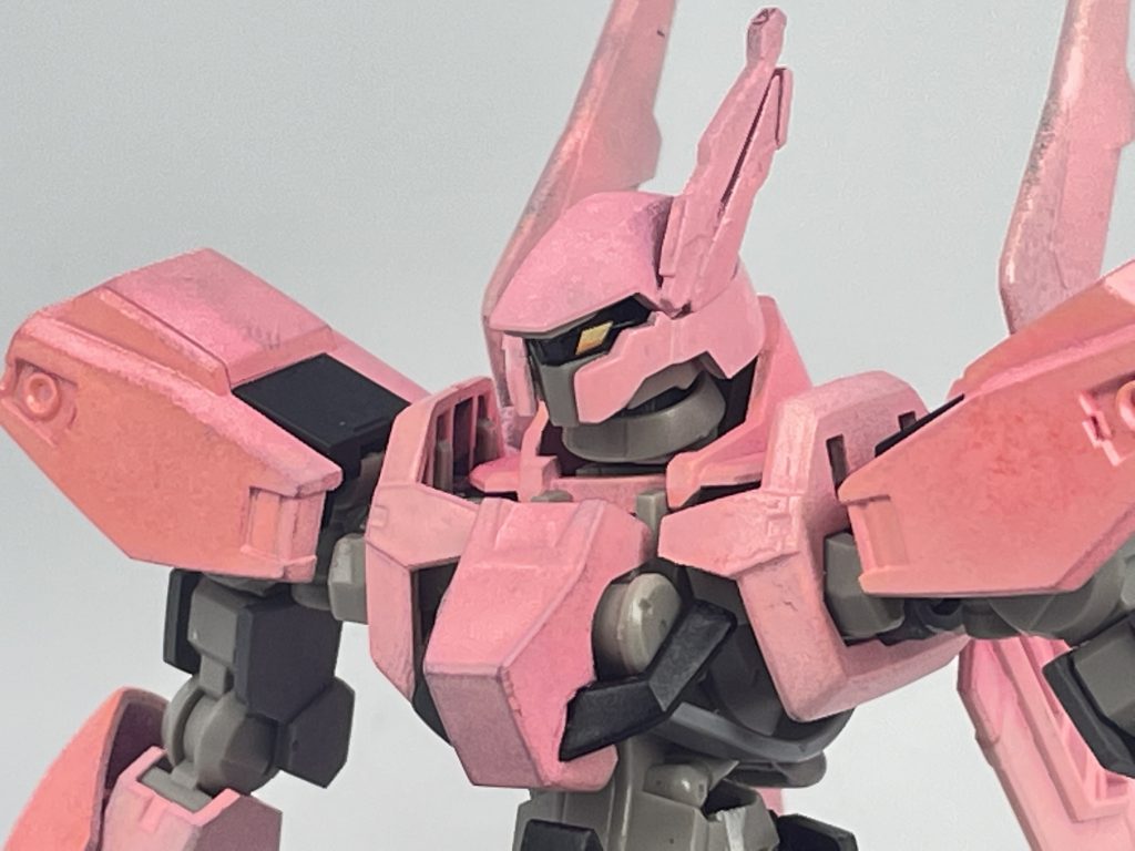 なんと、プレミアムトップコート吹いたらちょっと儚いピンク的な淡い色になってしまったという