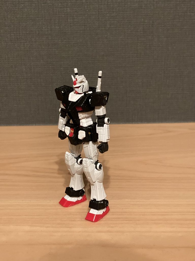 小さいので塗り分けが大変だった一方､塗装にムラができず比較的簡単でした。