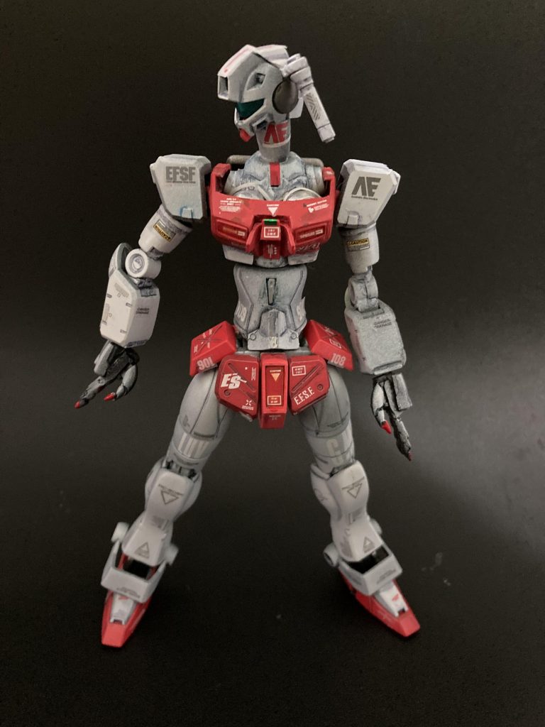 新構造のG.M.(グラマラス)ボディはジャブロービーチでまわりのMS男子機からの視認性を重視、