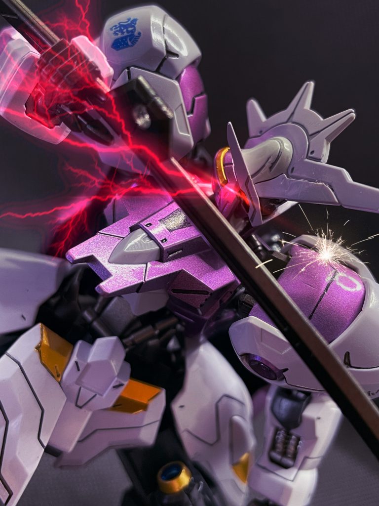 ガンダムバエルとの決戦をイメージして加工しました