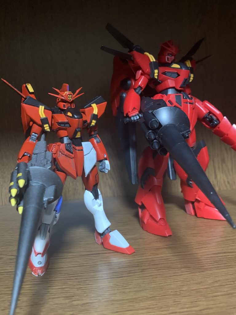 素組みした「RE/100 ギナⅡ」を形状参考として、少しづつスタイルを寄せていく感じで作っていきました。完成したパーツはベース塗装をおこなっていますが、単にモチベーションの維持のためだけで深い意味はありません。