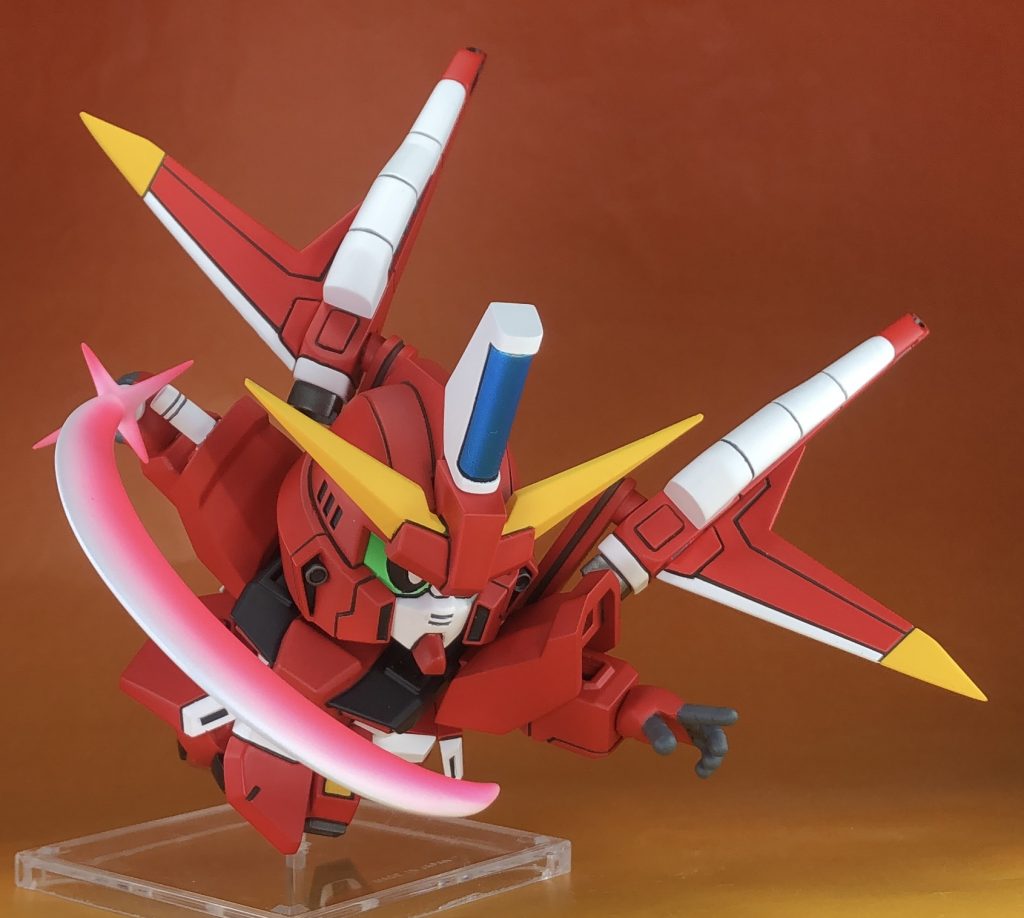 目線違いでフェイスを2種用意。顔は設定画だと意外に独特な形をしているので、なるべく拾えるように試行錯誤してます。