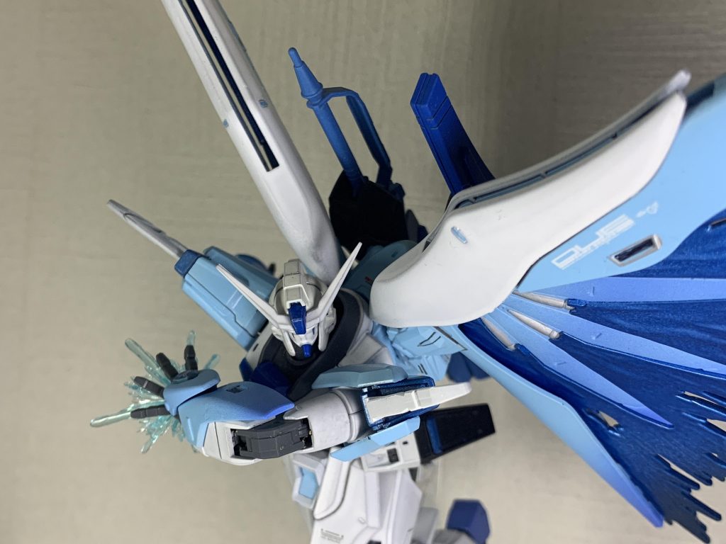煌めく