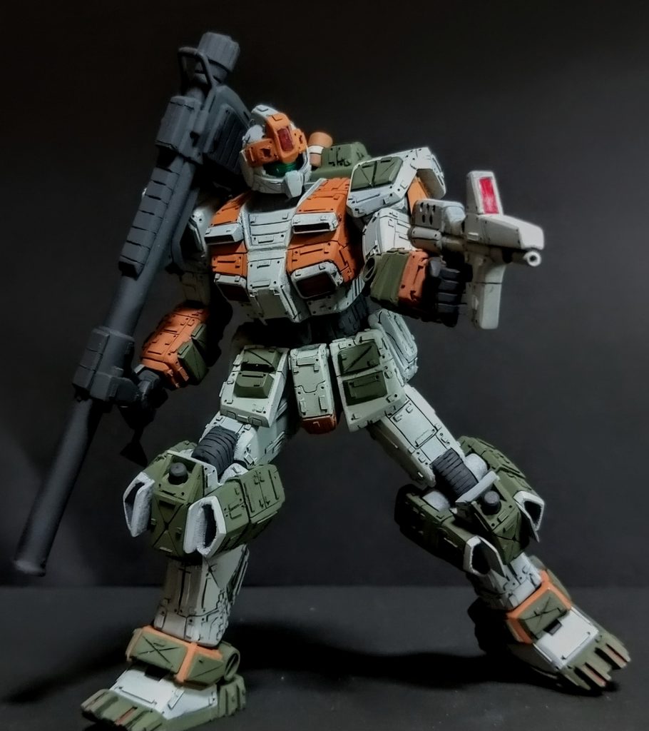 今回フロントアーマーを可動式にできた為にFGにはあり得ない可動ポーズができました😭