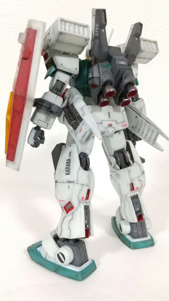 スジボリは、プレイ経験の無いバトオペのデザインを参考に。(…ほぼまんまw)