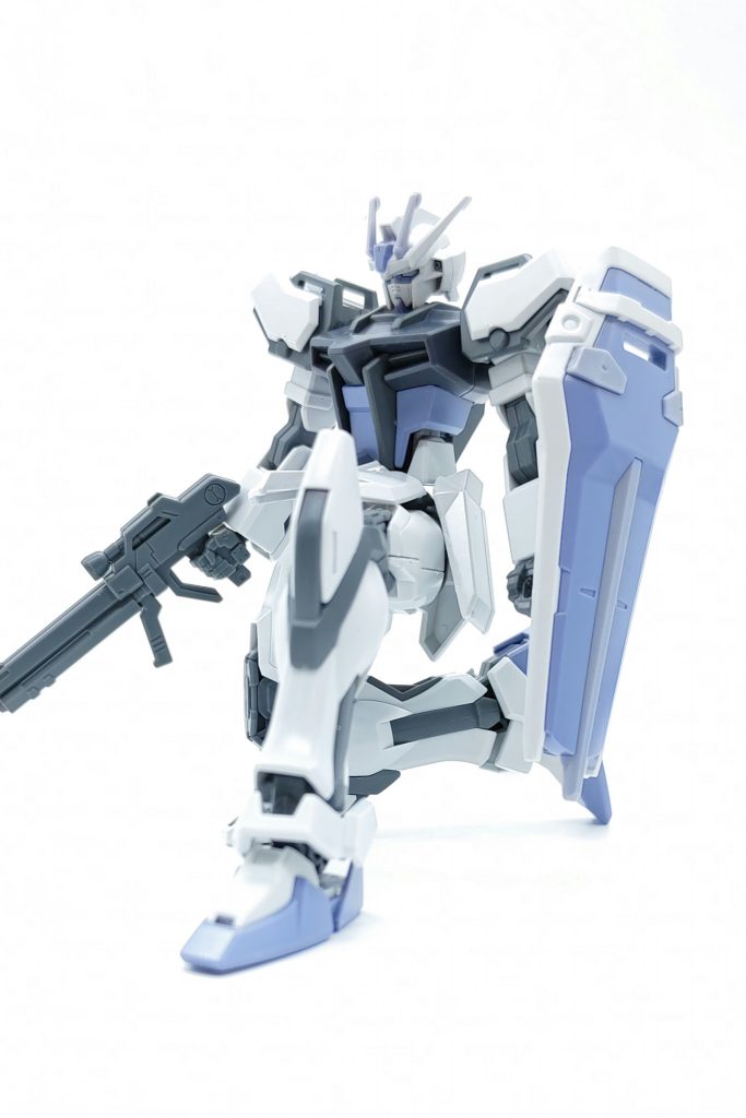 ディアクテブモード状態、手を加えずとも雰囲気が十分にあり組むだけでも大満足です。シールドまでディアクテブカラーなのはご愛嬌、ということで。