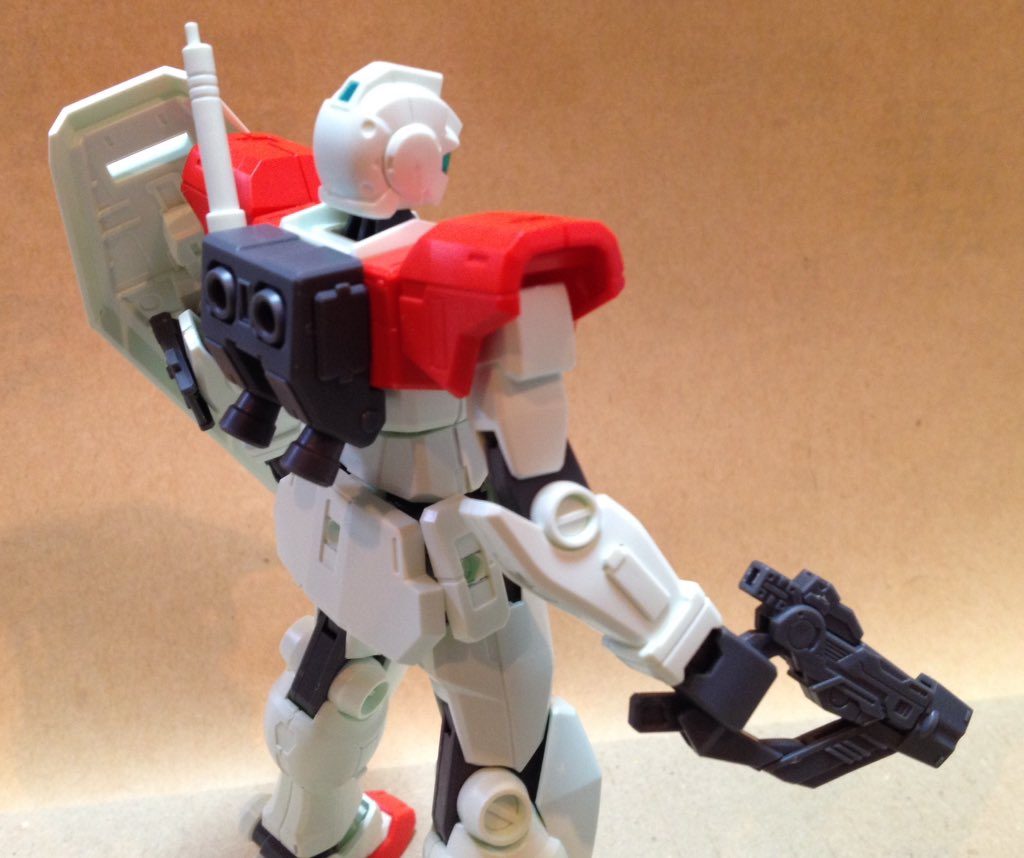 …けど。一応、首の軸が深く刺さるように、加工しました。出来てないのは腕の足りなさ。襟足も短くなってます。