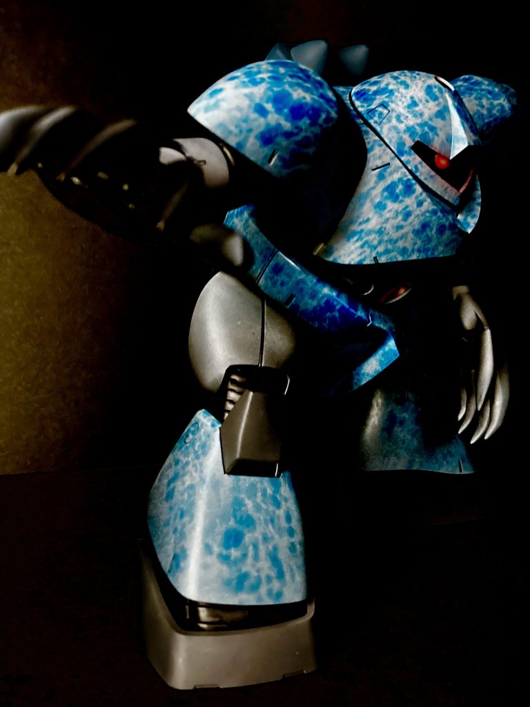 アイアンネイルっ！ほぼ固定モデルなんで、手を上げるくらいしかできません。笑