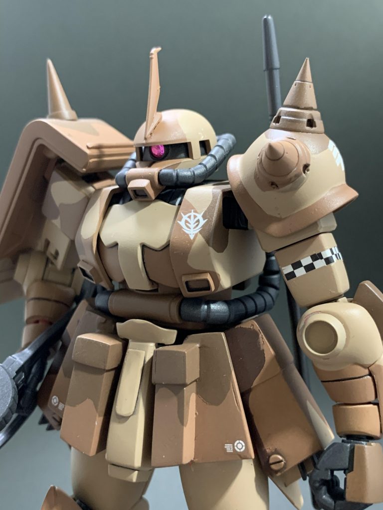 迷彩塗装も雑誌の作例などを参考にして頑張ってみました。