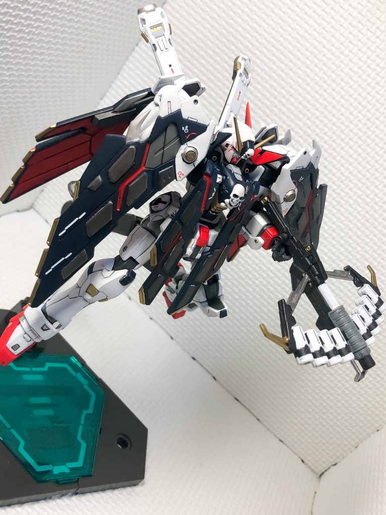 ピーコックスマッシャーは、塗り分けや合わせ目消しが大変ですが、塗り分けをしっかりすれば、見栄えも良くなりますね。