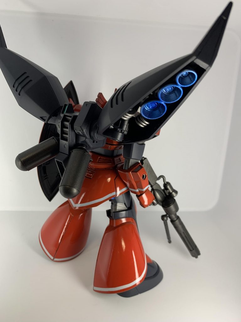 バーニア内部はクリアーブルーで塗装。全て水性ホビーカラーです 