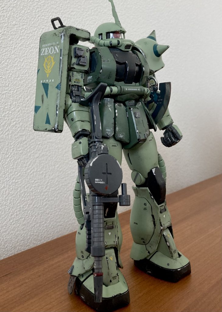 シールドの三角はスプリッター迷彩を意識したものです。そんな部分的な迷彩で意味ないだろとか言うのは厳禁です。かっこいいは雰囲気（笑）です！  