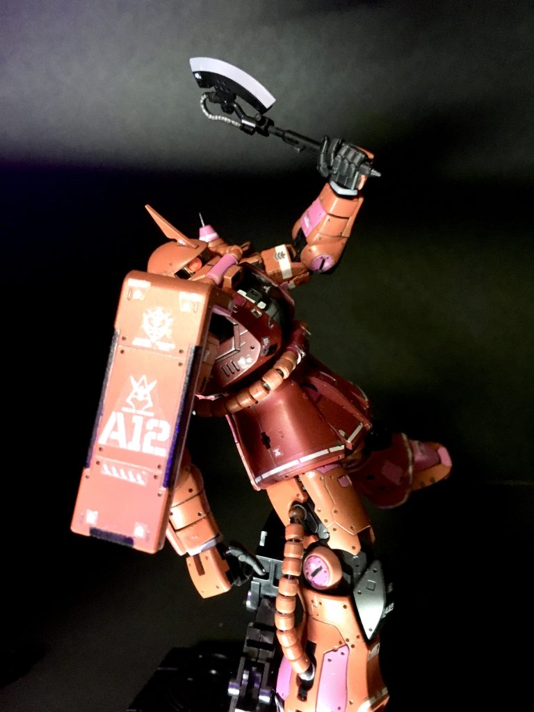 ヒートホークも忘れずに!シャア専用パチ○ロ風で!