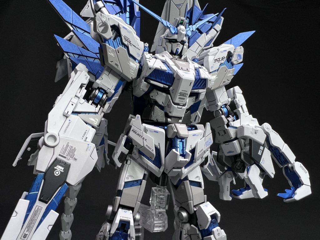 RG ユニコーンガンダム・ペルフェクティビリティ–4枚目/制作者：ぼうのガンプラCh.
