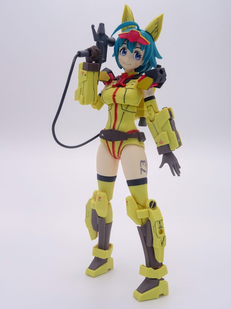 初・美プラなので凝った事はせず、ほぼストレート組みです。Pスプレーガンの接続チューブは付属の物はちょっと細い気がしたので家にあった別のリード線に替えています。