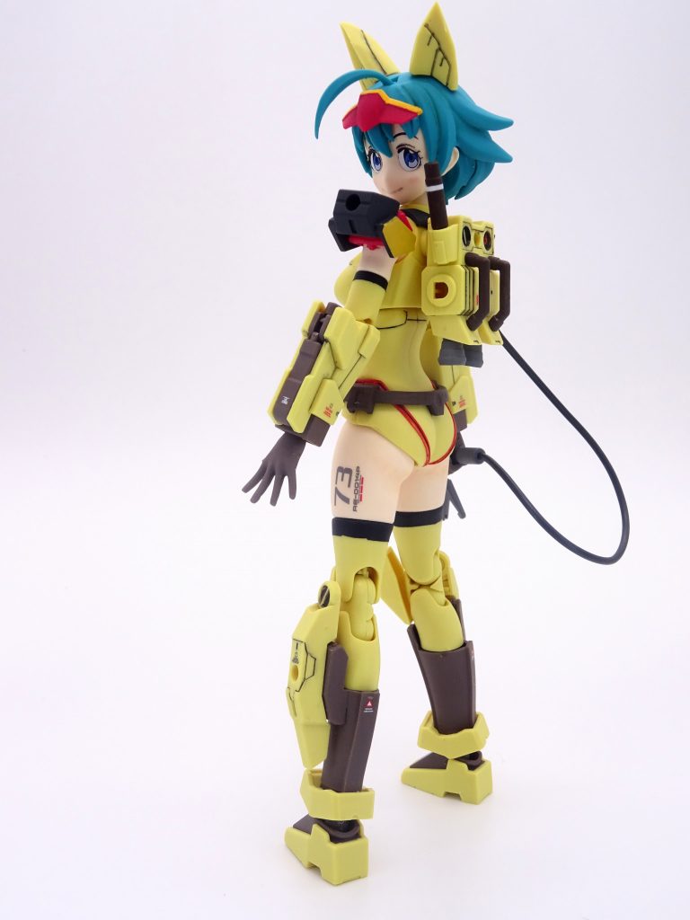 振り向きバックショット。適当にデカール貼ったりしてます😊シールドは塗り分けが面倒くさそうなのでオミット😅ジャベリンも同じくオミットしました😅