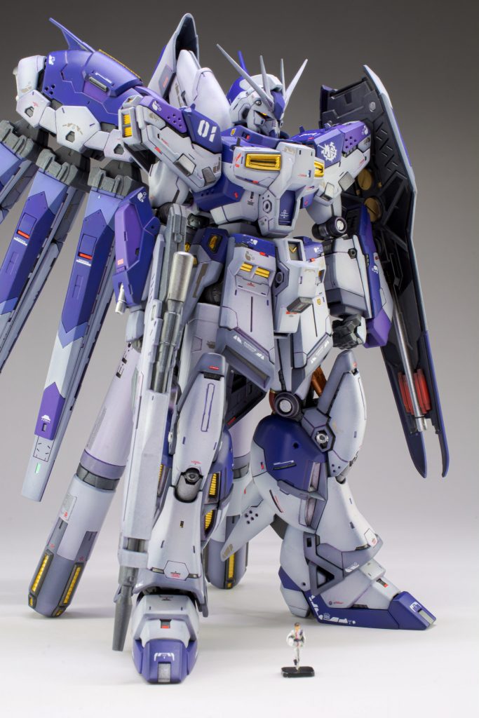 アムロフィギュアが付属しなかったのでRG 1/144 νガンダムの物で撮影。