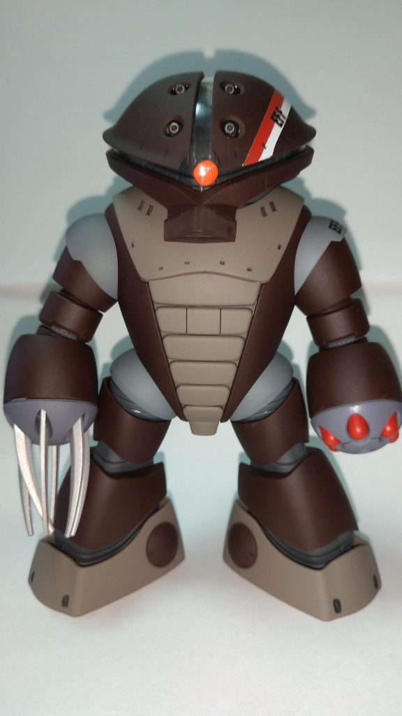 関節カバーのグレー塗装、アイアンネイルの銀、ミサイルの赤、モノアイのオレンジは塗りました。