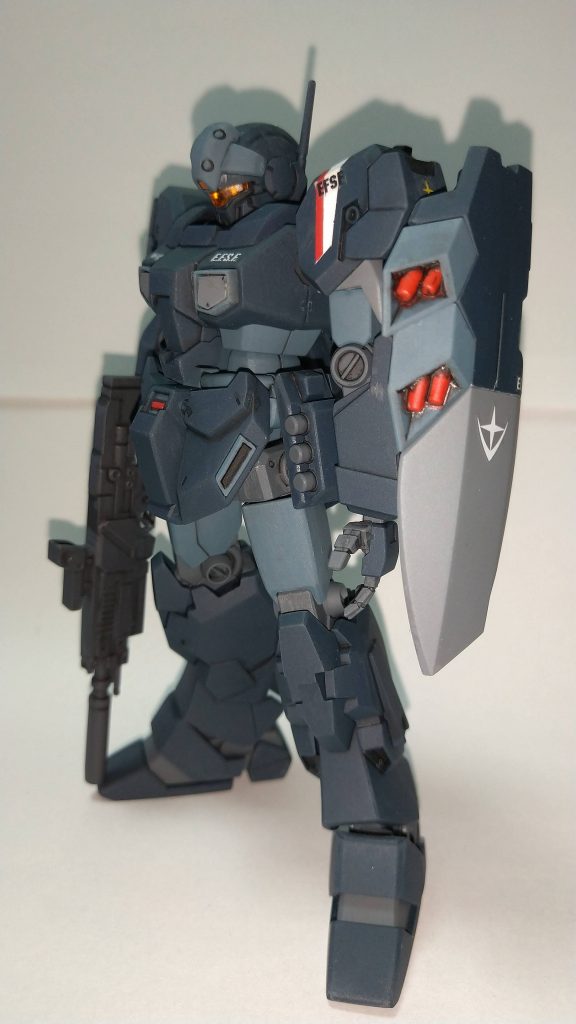 ライフルはマガジンの取り付け方を変えました。脱着はしませんけどw。