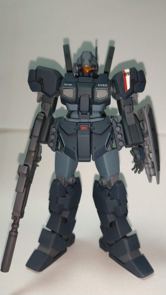 現地改修。腕がジム3、バックパックがジェガンD、シールドがマ－ク2の下半分ですか