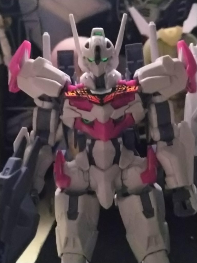 カタリナ「暗闇で光るの！」